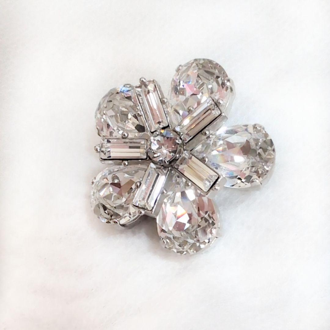 未使用級✨ルネ フラワークリスタルブローチ 桜 スワロフスキー お花モチーフ