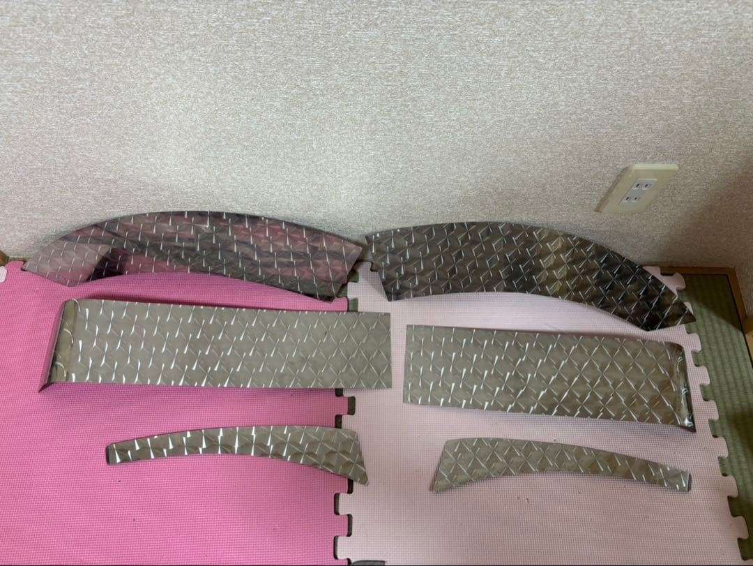 グランドプロフィア　ウロコステンレス　オーバーフェンダー