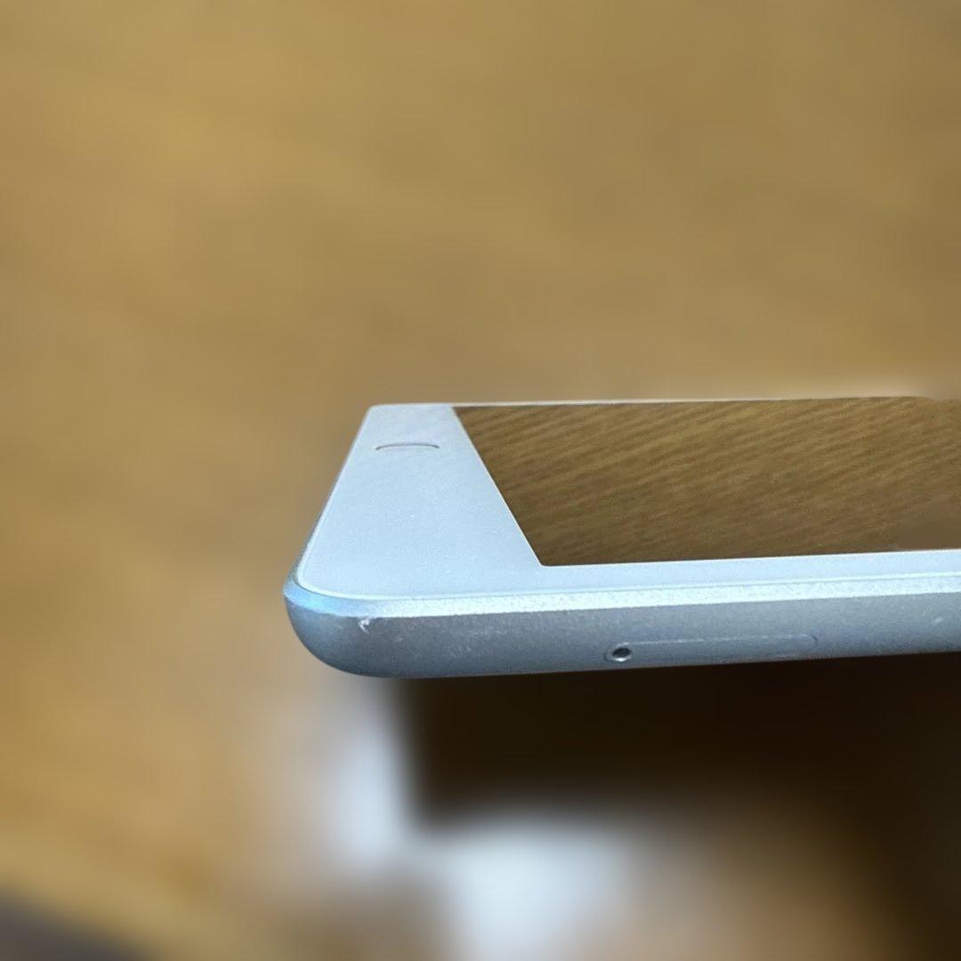 Apple iPad第7世代セルラー版SIMフリー32GB A1298 シルバー