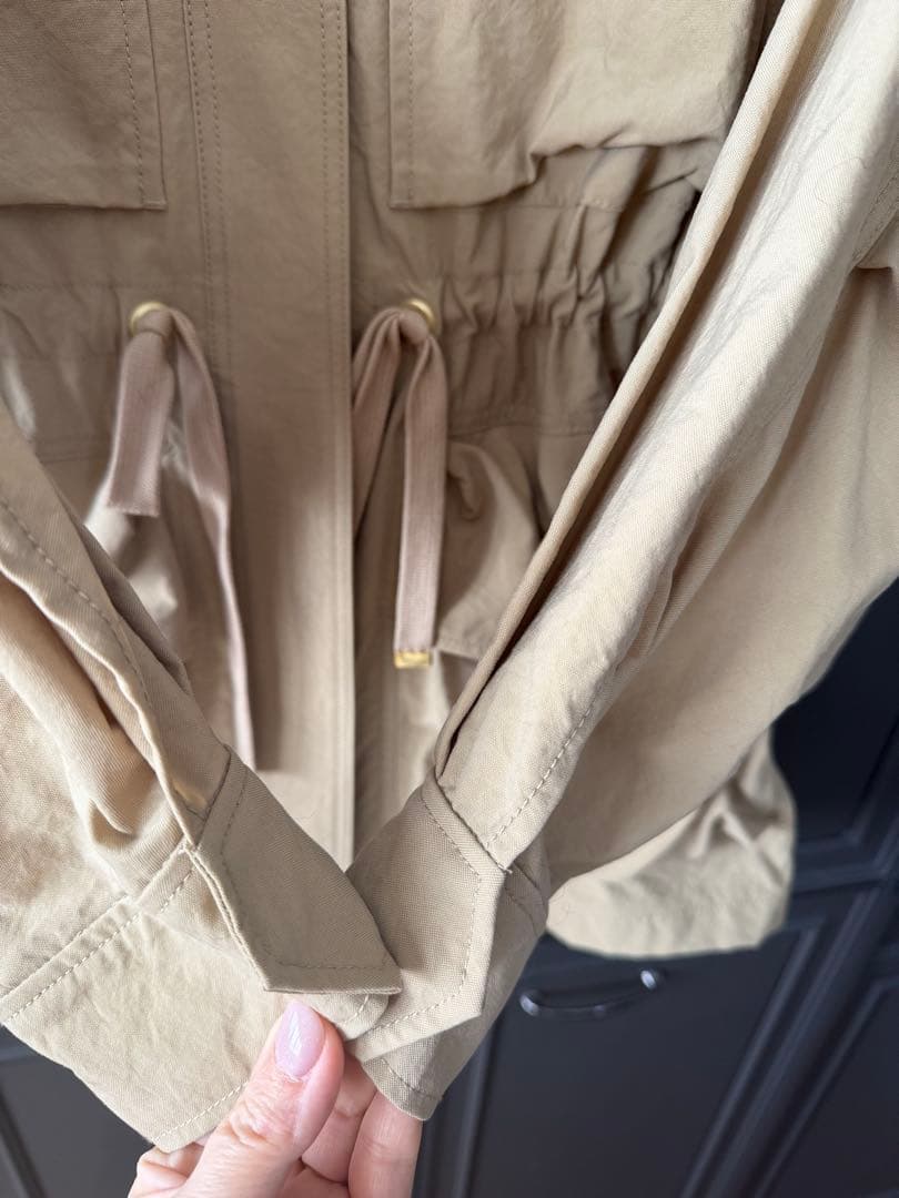 カレンソロジー ミリタリー2wayブルゾン　ベージュ　美品