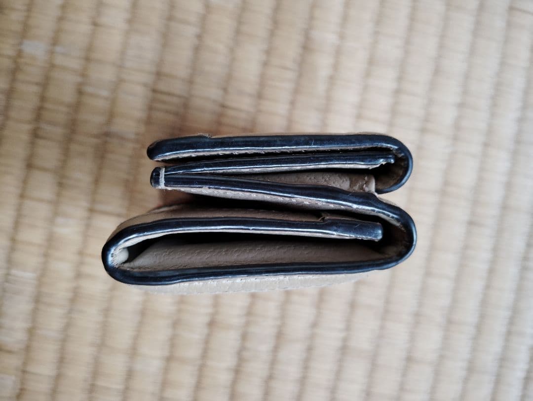 Gucci　マーモント 二つ折り財布 ベージュ/グリーン/レッド