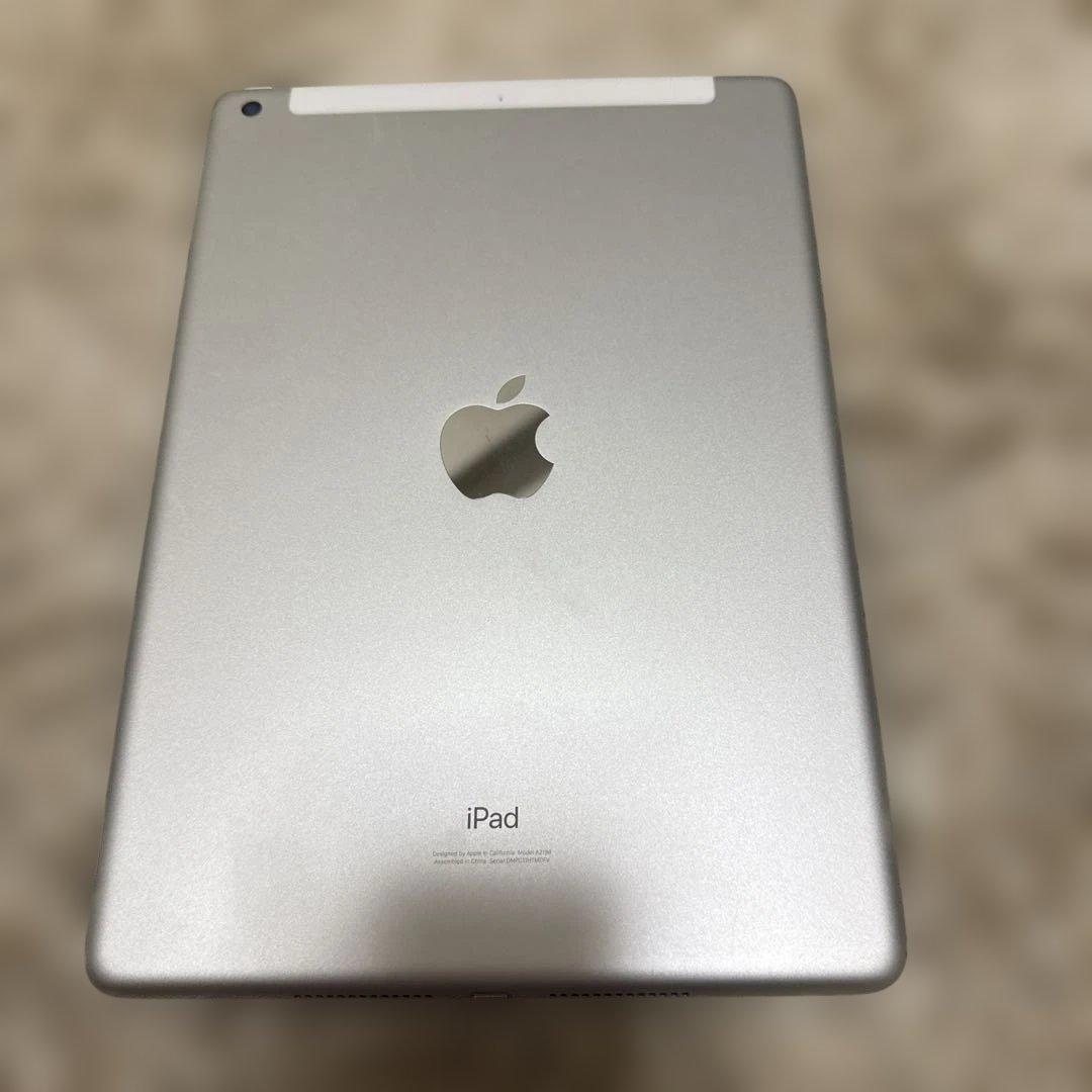 Apple iPad 第7世代セルラー版　SIMフリーA2198 シルバー美品