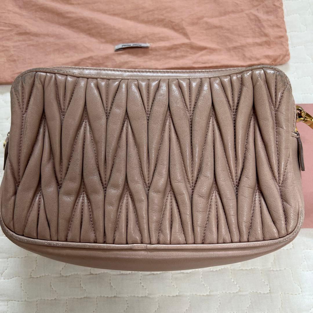 miu miu ショルダーバッグ