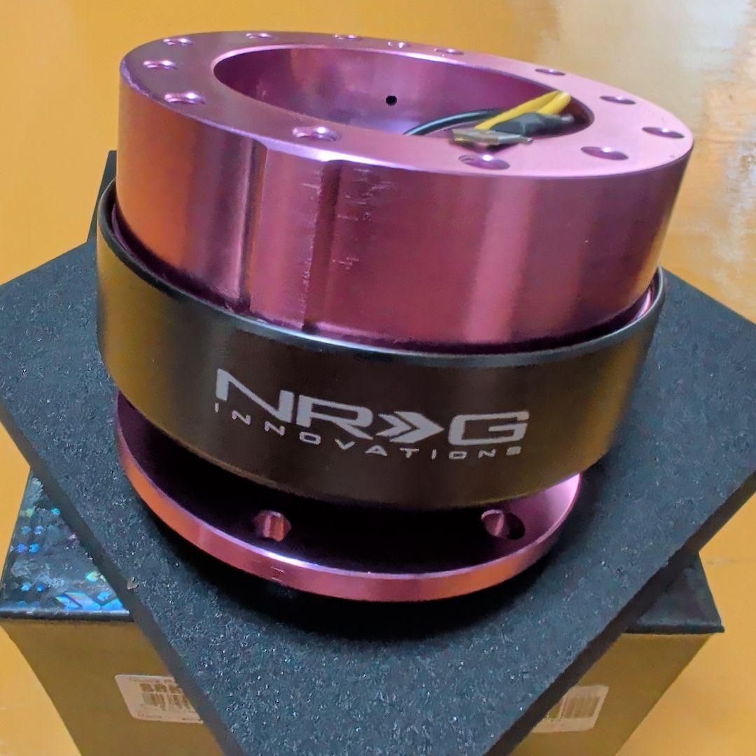 NRG SRK-200PK ステアリングボス ピンク/ブラック チン音