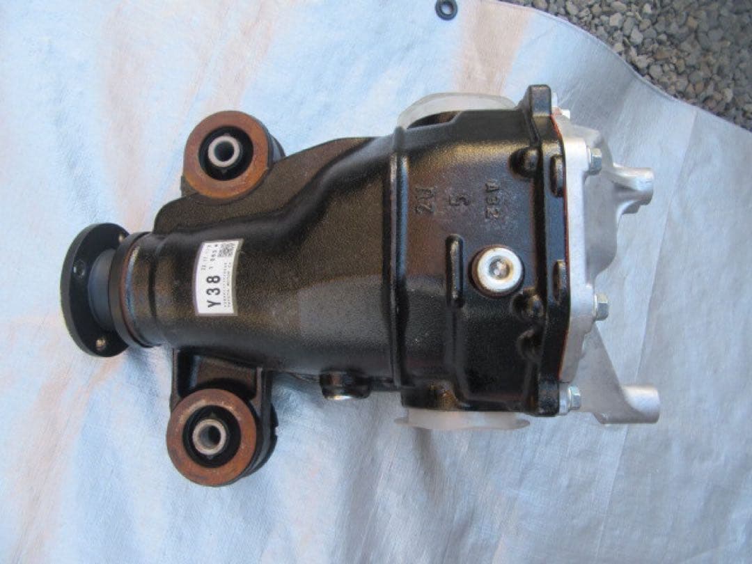 トヨタ　RG86 ZN8純正デフ