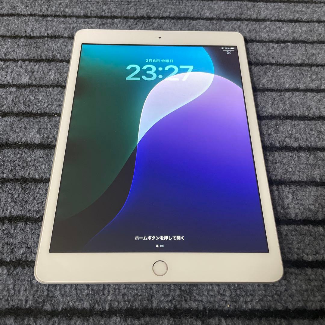 12 iPad 8世代 32GB Wi-Fi シルバー