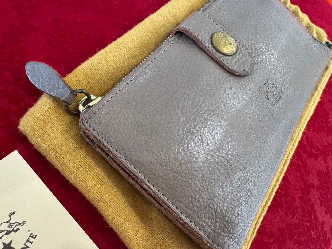 【美品】IL BISONTE グレー 二つ折り財布