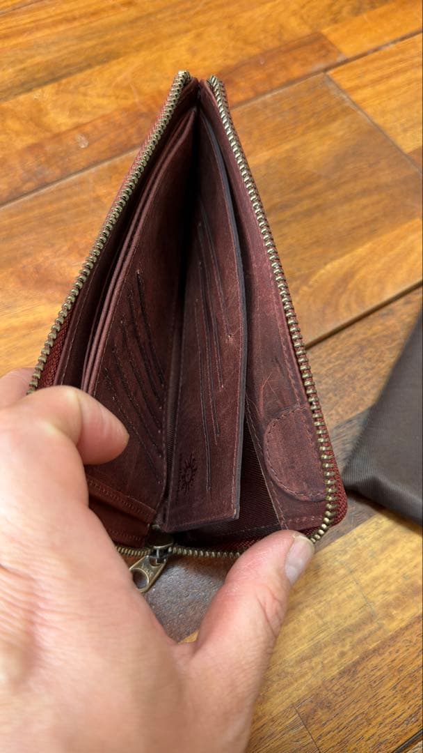 未使用Hallelujah ハレルヤ TIDY SLIM ワイン 長財布