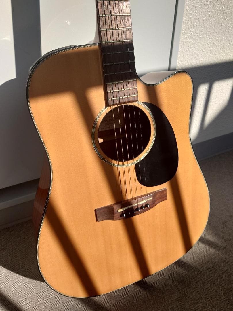 A*o様 ギターTakamine EG340C エレアコ・クエレクトリック・アコ