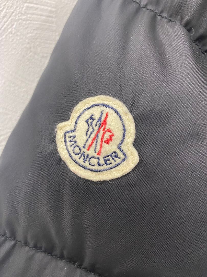 モンクレール　ダウンジャケット