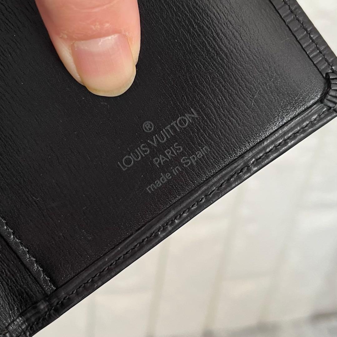 美品 Louis Vuitton ルイヴィトン エピ 長財布 札入れ 黒