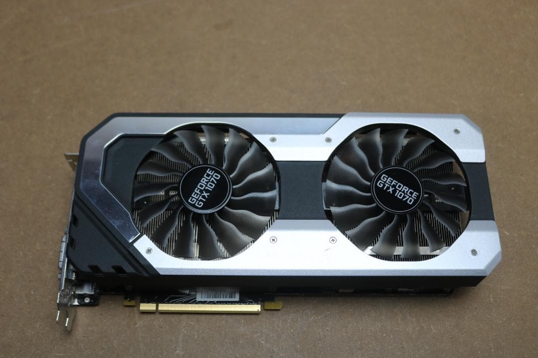 GTX1070 グラフィックボード 通電確認済
