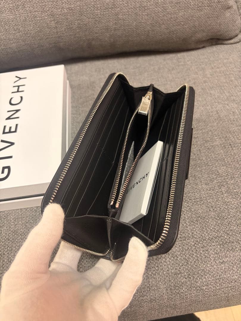 【美品】 GIVENCHY ジバンシー ラウンドファスナー 長財布　ブラック