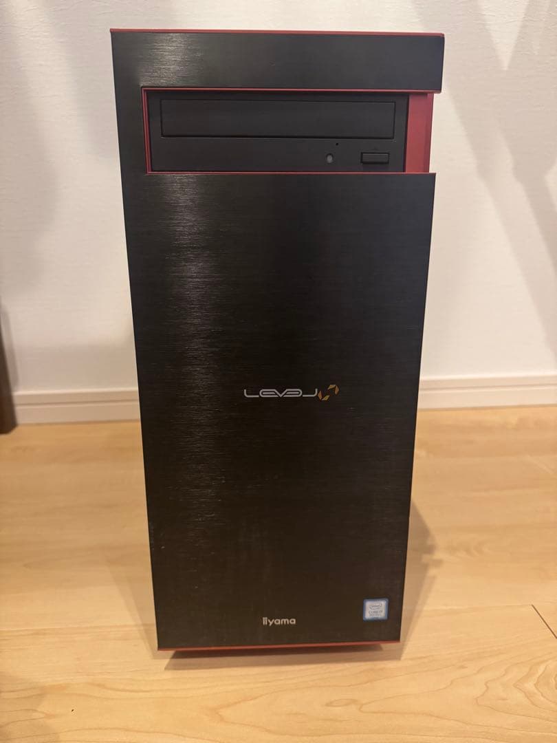 【半額以下】iiyama LEVEL-J ブラック/レッド デスクトップPC