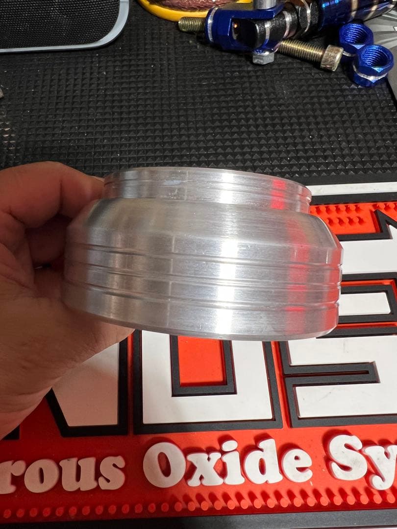 ダットサンコンペハンドル用ホーンボタンアルミ削り出し