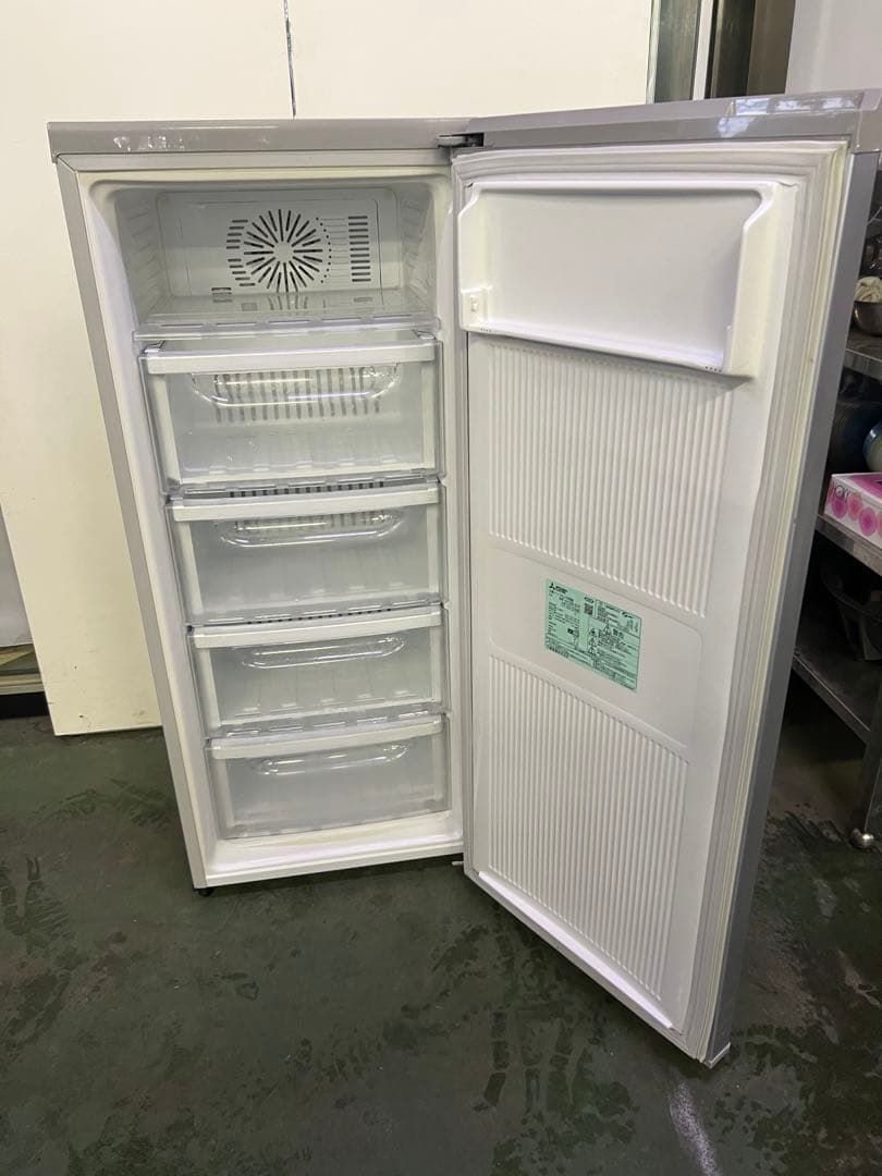 三菱ノンフロン冷凍庫 2016年