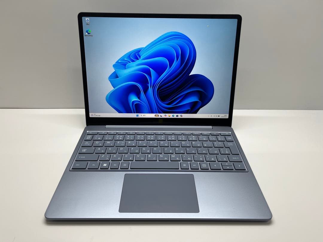 美品 Surface Laptop Go3 i5 8G 256G Office