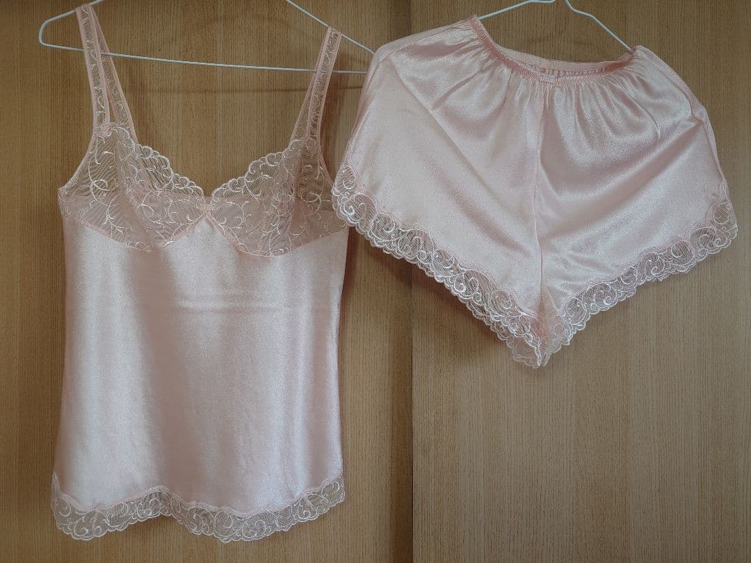 Christian Diorピンクサテンキャミソールセット