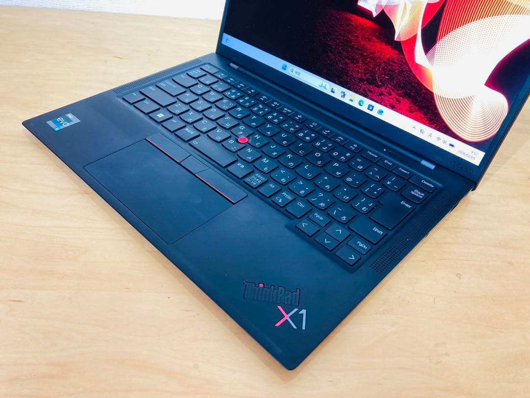 ThinkPad X1 Carbon Gen11/メモリ16GB/office付