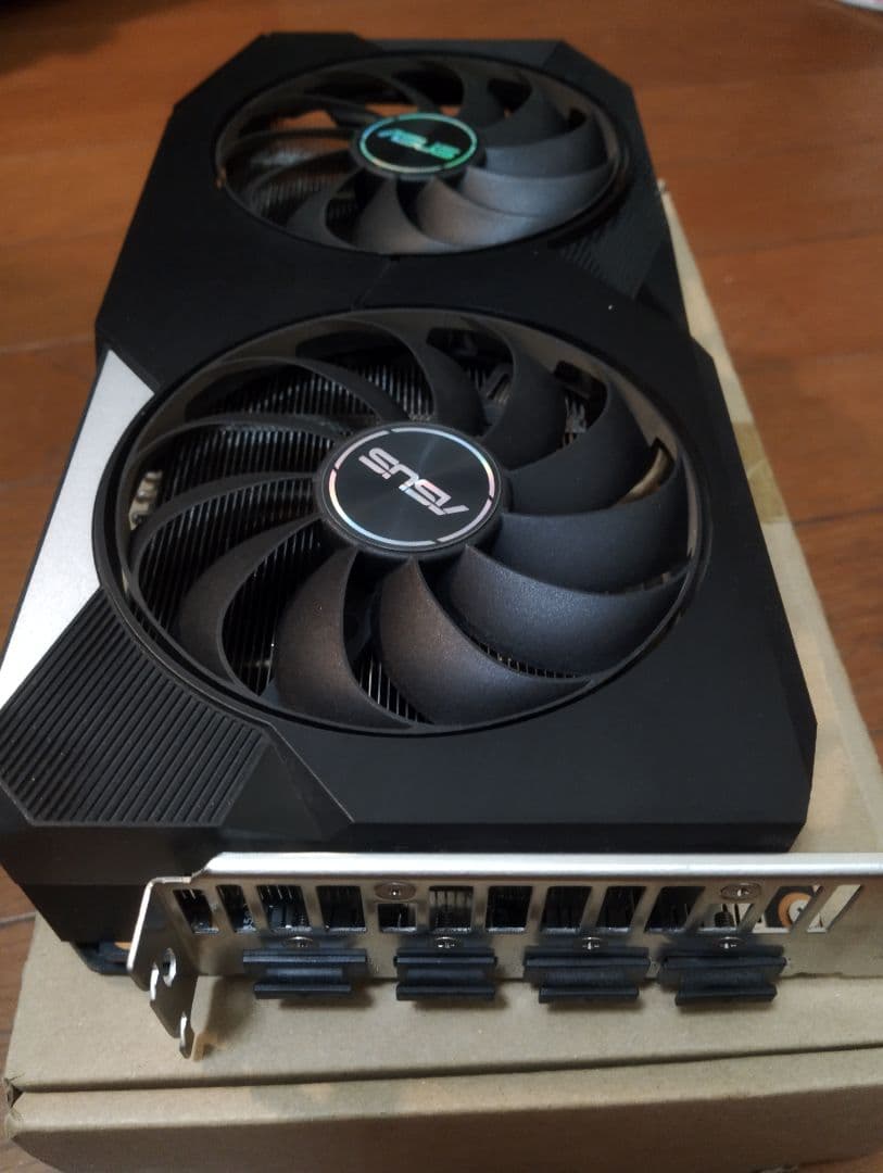 ASUS Radeon RX 6600 XT 8GB グラフィックボード