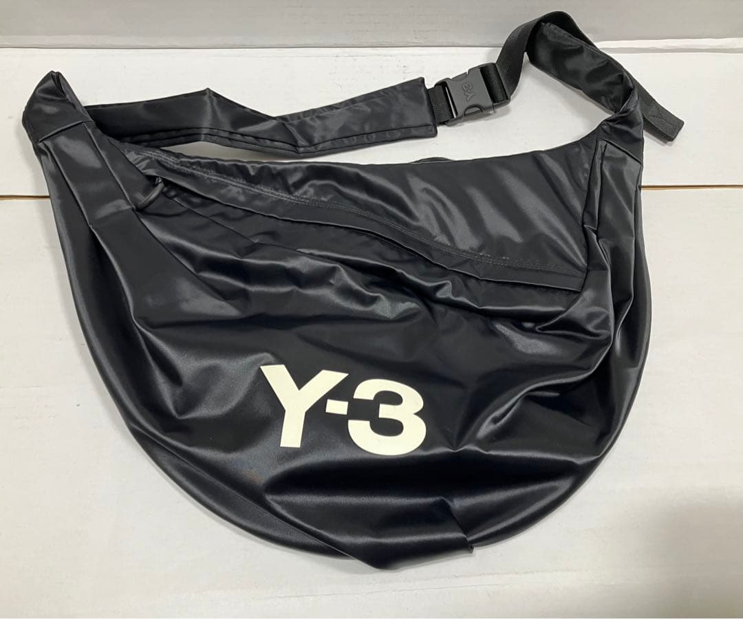 ✨美品【☆Y-3】メッセンジャーバック…ブラック