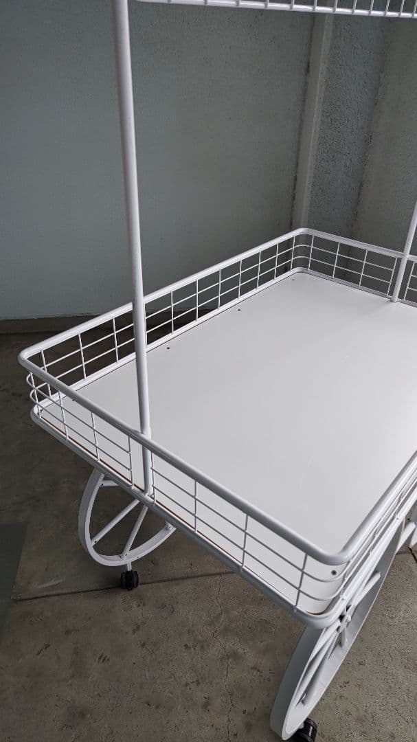 ホワイト　イベントワゴン　カート型　什器