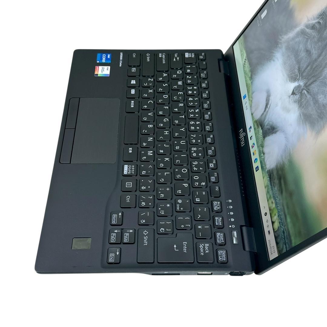 富士通 ノートパソコン バッテリ優秀 i5 11世代 U9311 超軽量 747