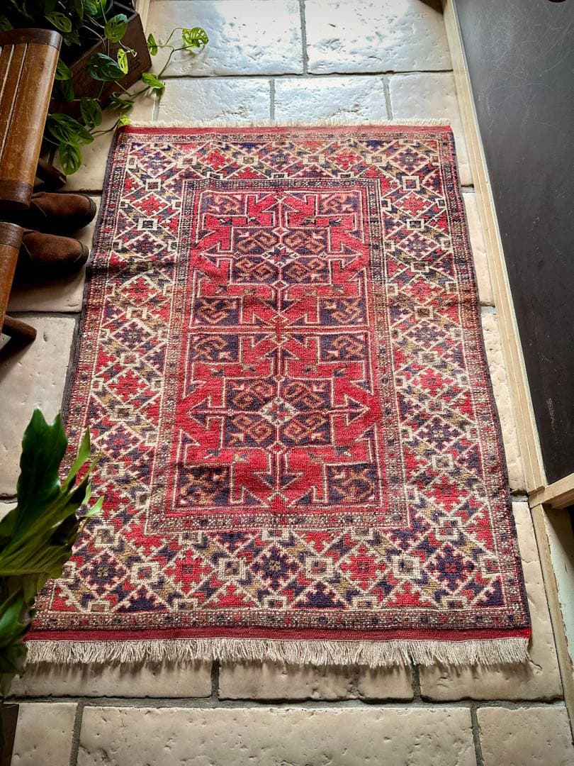 トライバルラグ　ヴィンテージラグ　コーカサスラグ　クルド族　プリミティブアート