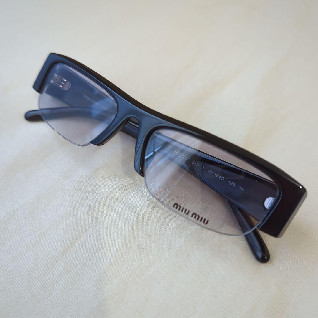 d*y様 MIU MIU ブラック サングラス Vedette Sunglass