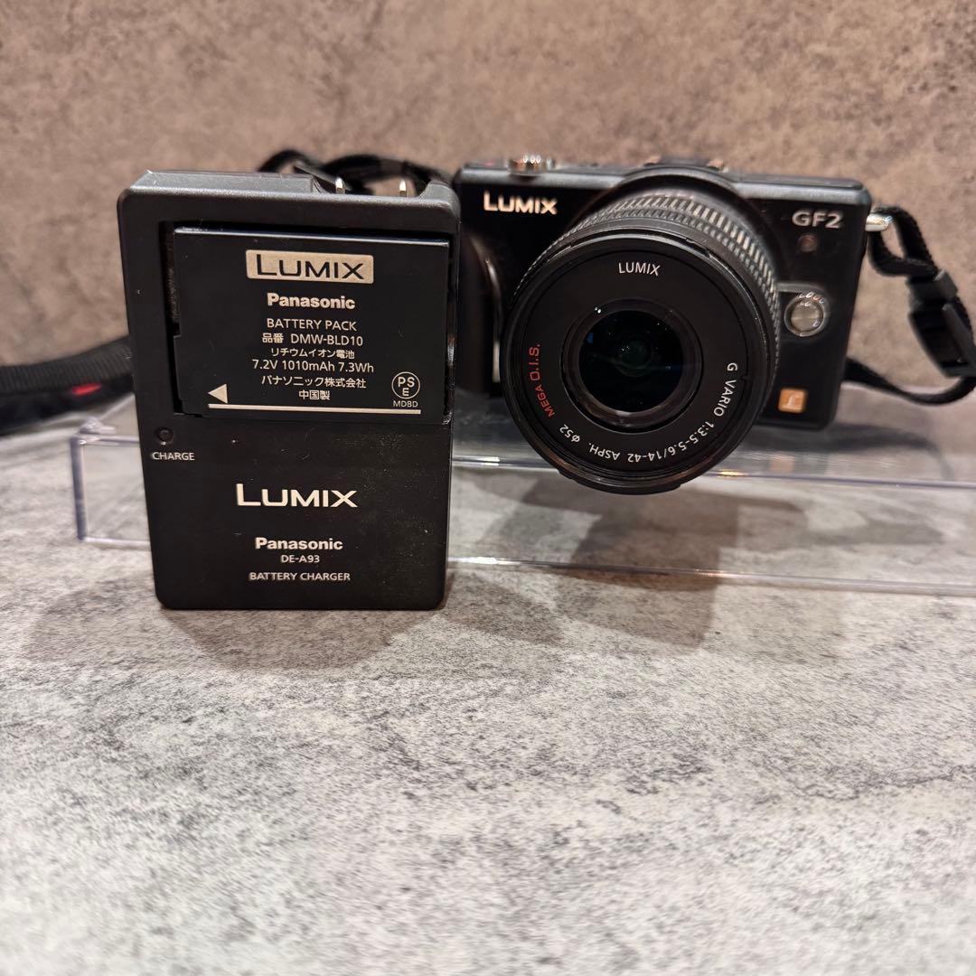 Panasonic Lumix GF2 ミラーレス一眼 14-42mm