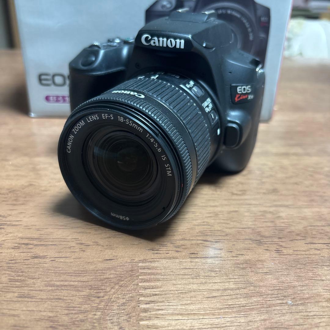 Canon EOS Kiss X10本体とレンズ付き