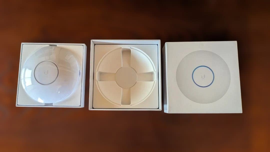 ルーター・ネットワーク機器 Ubiquiti UniFi 6 Long-Range (U6-LR)