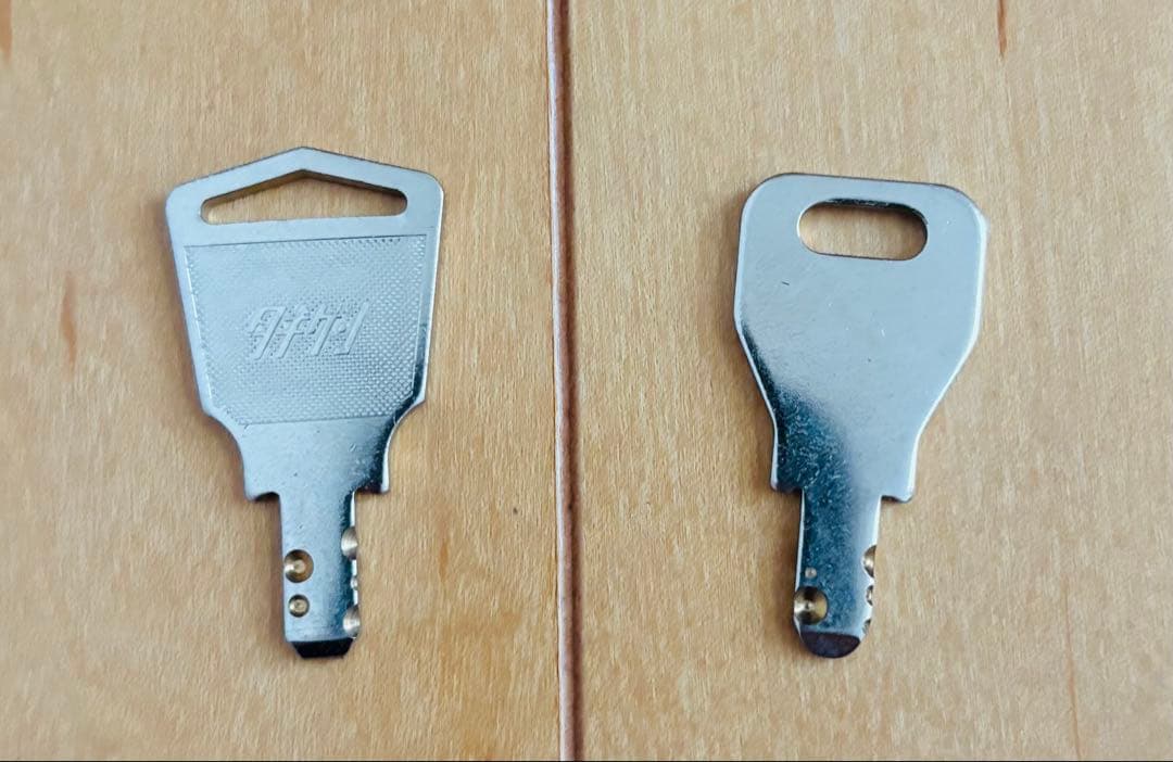 自動釣銭機　ECS-777 ユニット・紙幣回収庫用 キー　送料無料・匿名配送