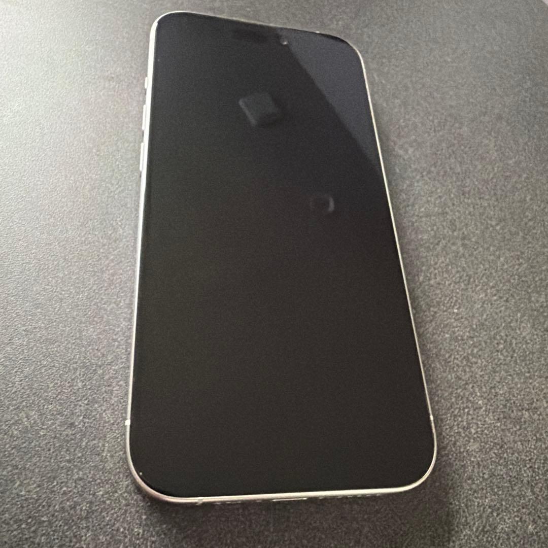 iPhone 15 pro 256GB ホワイトチタニウム