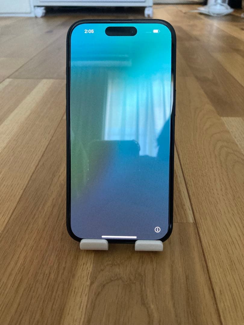 iPhone15本体　128GB