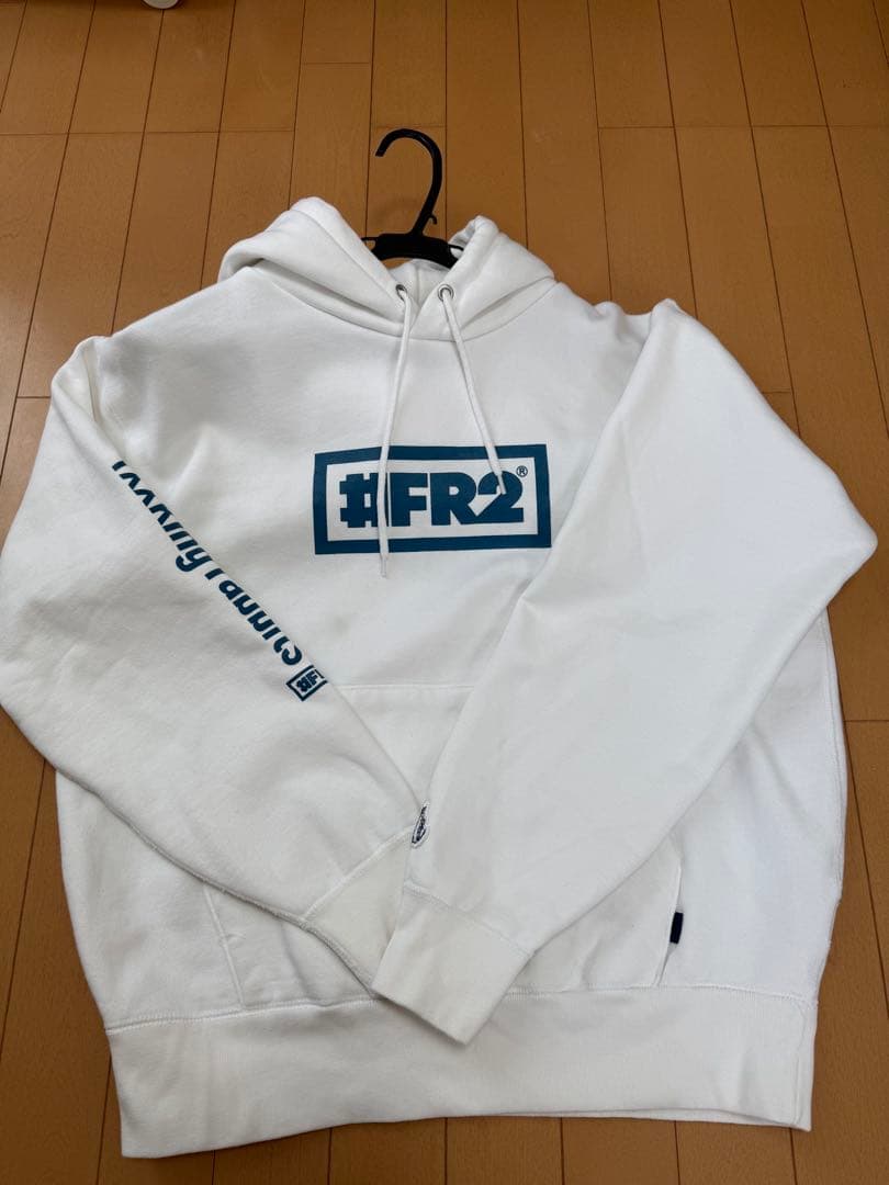 fr2 ボックスロゴパーカー白 Mサイズ
