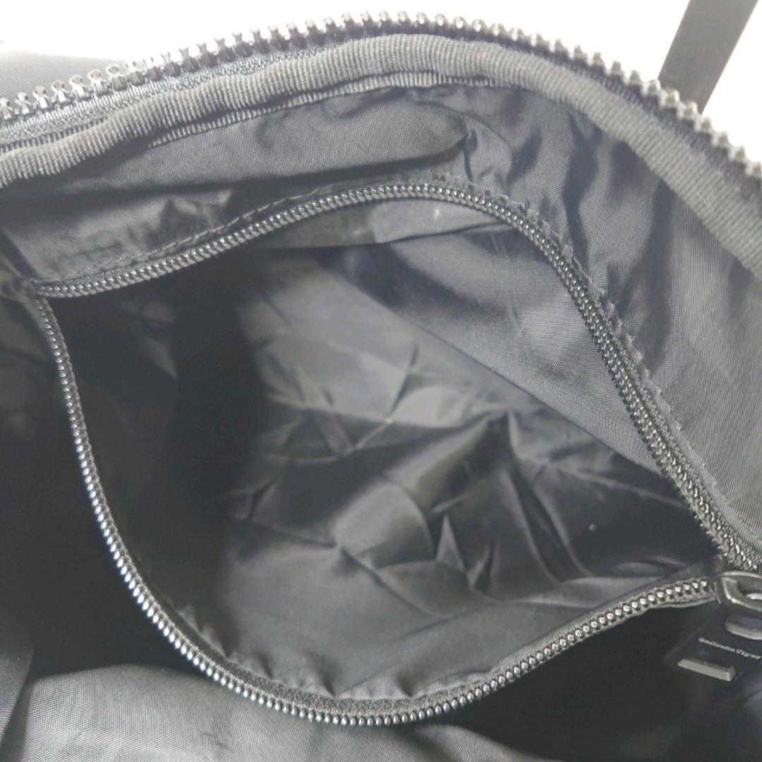 【未使用級】極美品 オニツカタイガー メッセンジャーバッグ 刺繍 ブラック トラ