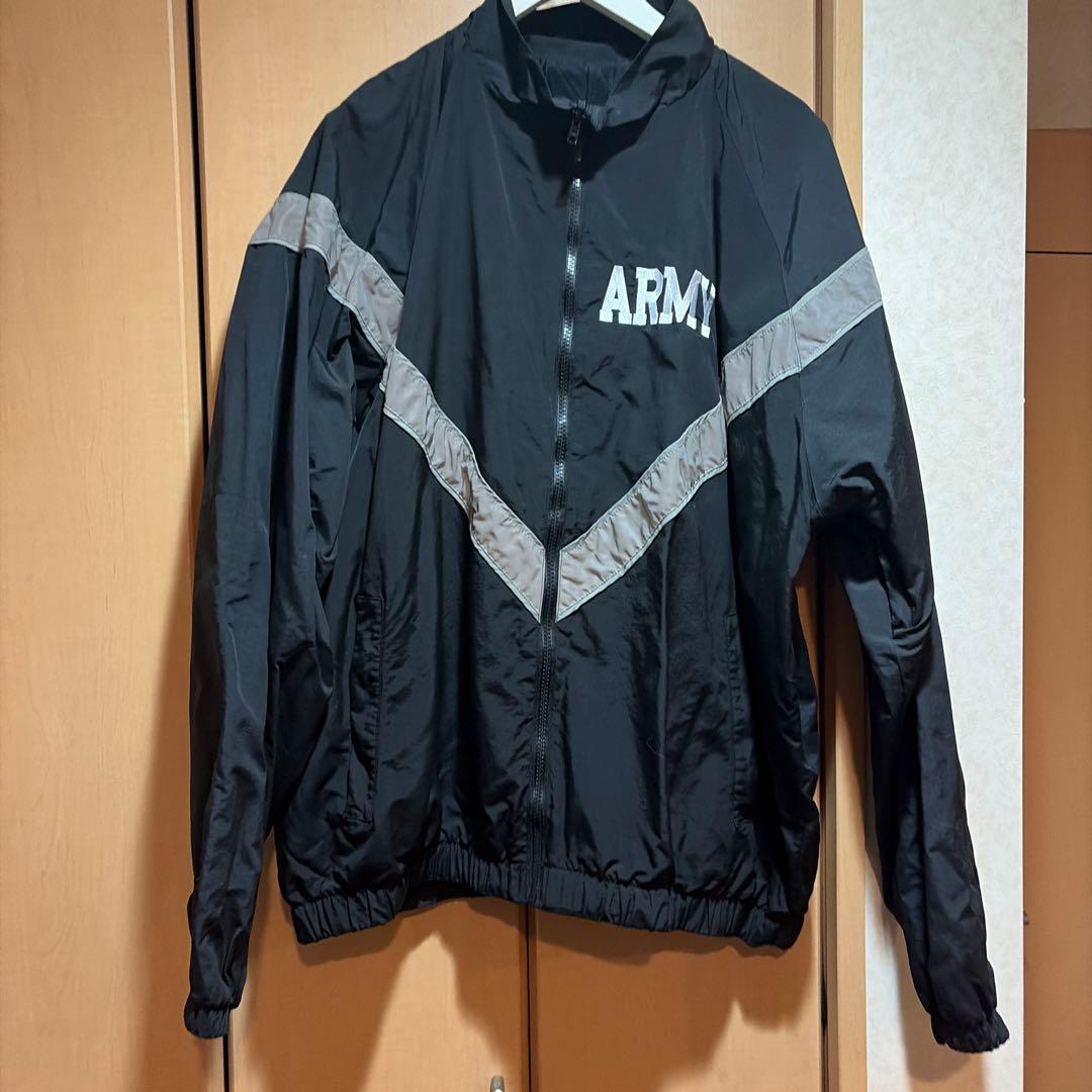 IPFU ブラック トレーニングジャケット　ナイロンジャケット XLサイズ