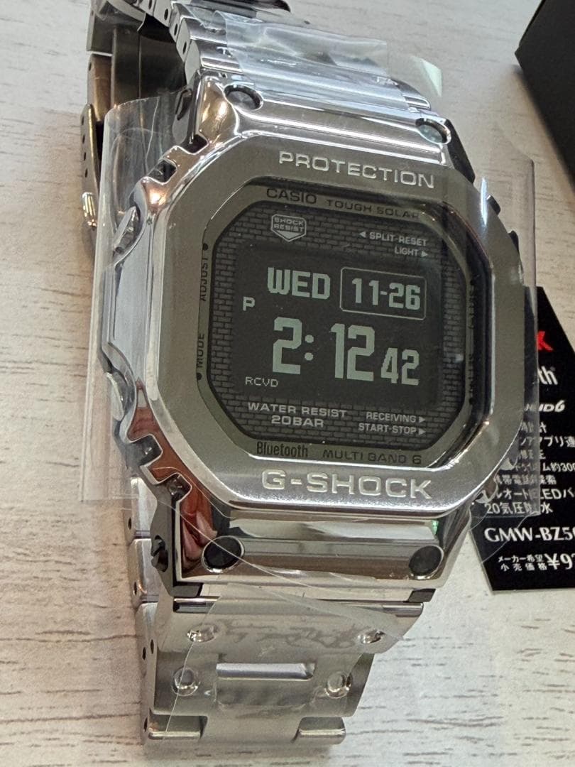 最新作　定価93,500　G-SHOCK GMW-BZ5000D-1JFシルバー
