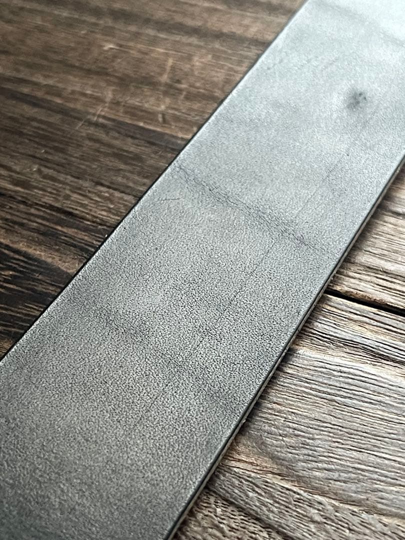 アウトレット品スタッズギャリソンベルト　サドルレザー真鍮4cmHTC CALEE