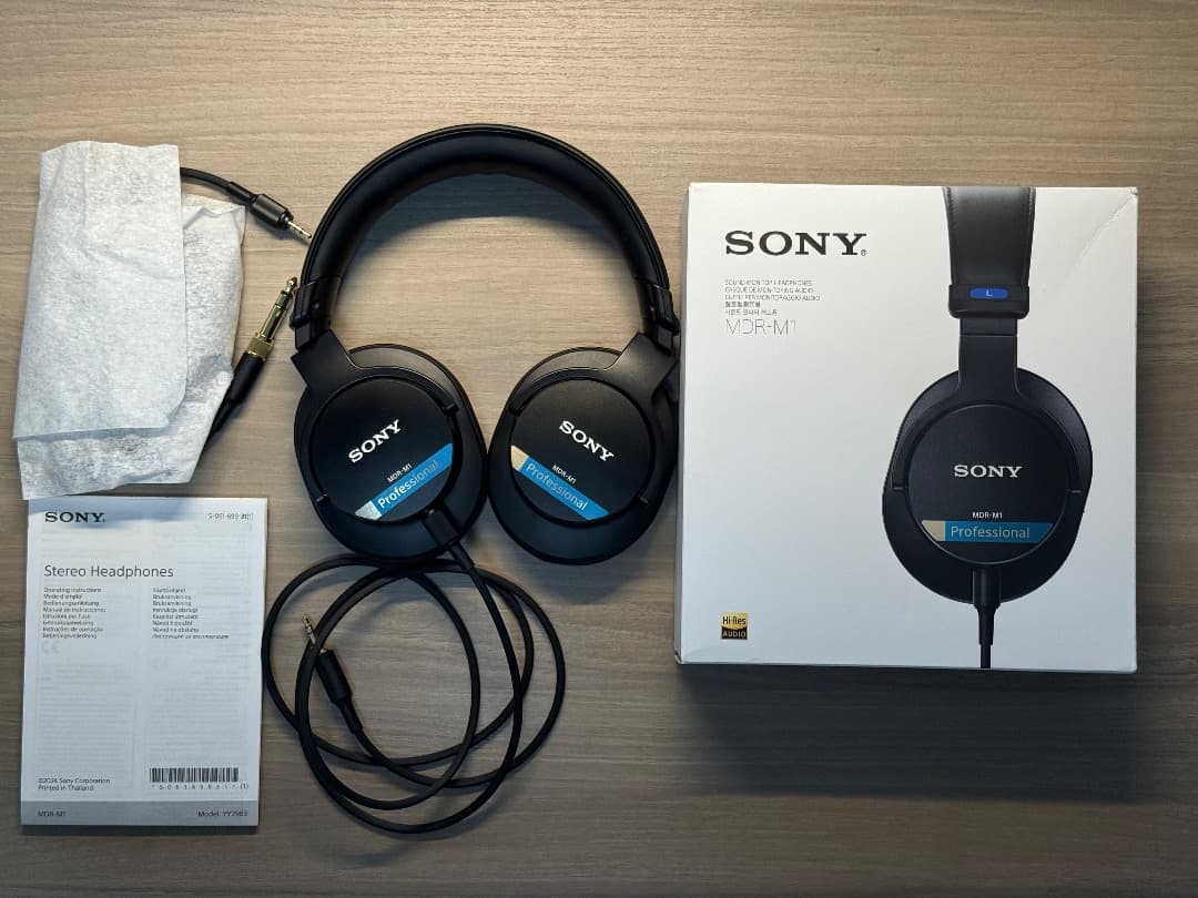 SONY MDR-M1 日本未発売スタジオモニター ヘッドホン