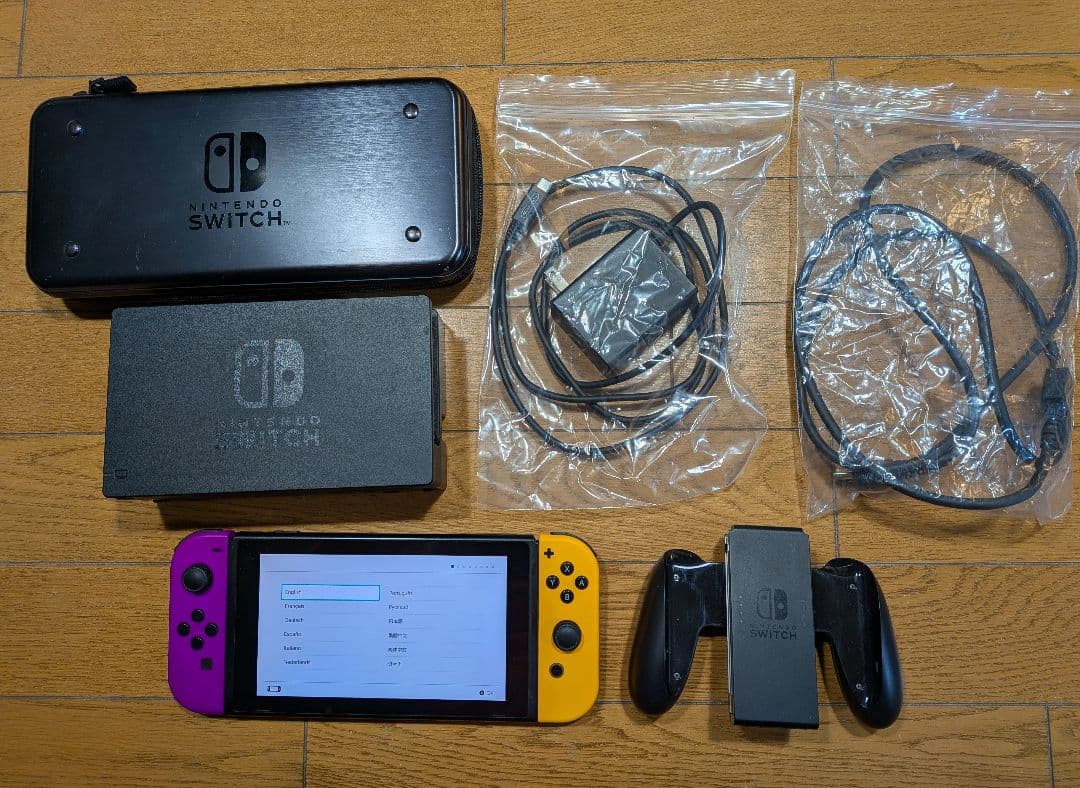 Nintendo Switch本体、ACアダプター、ドック、HDMIケーブル付き