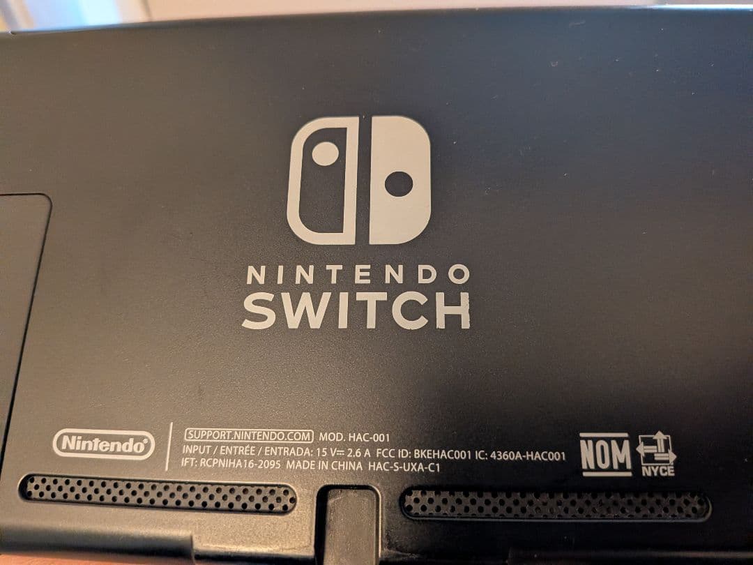 Nintendo Switch本体、ACアダプター、ドック、HDMIケーブル付き