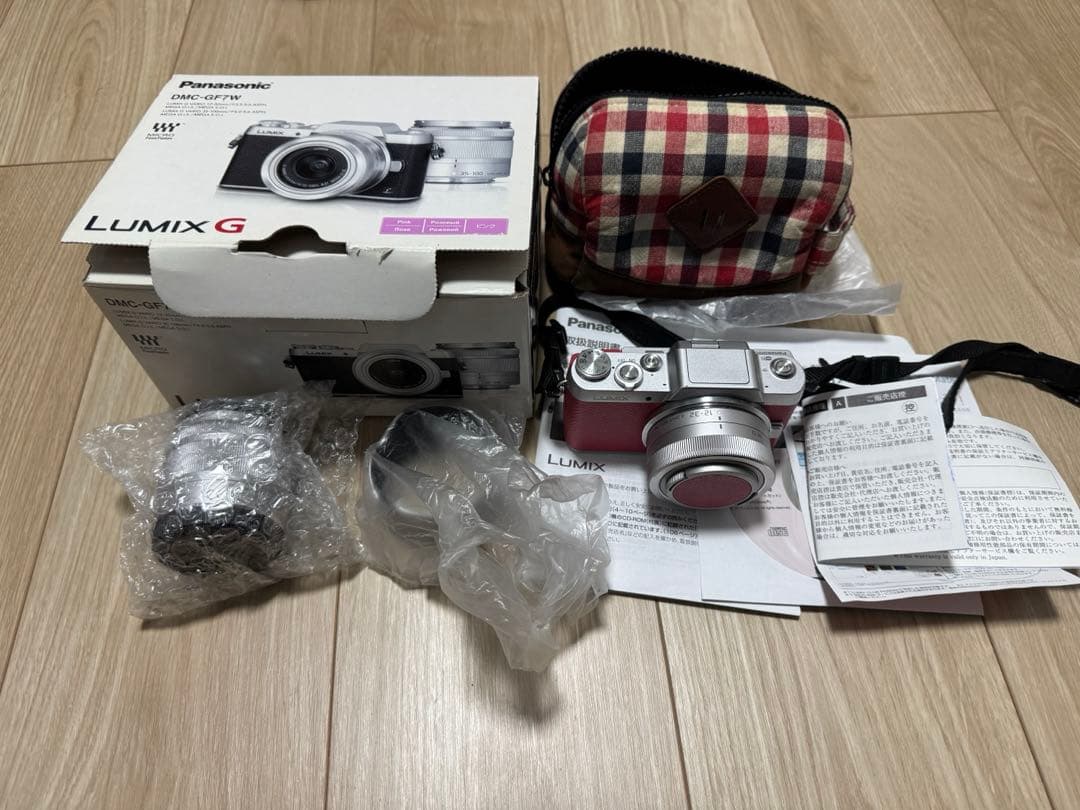 Panasonic LUMIX DMC-GF7 ダブルズームレンズキット