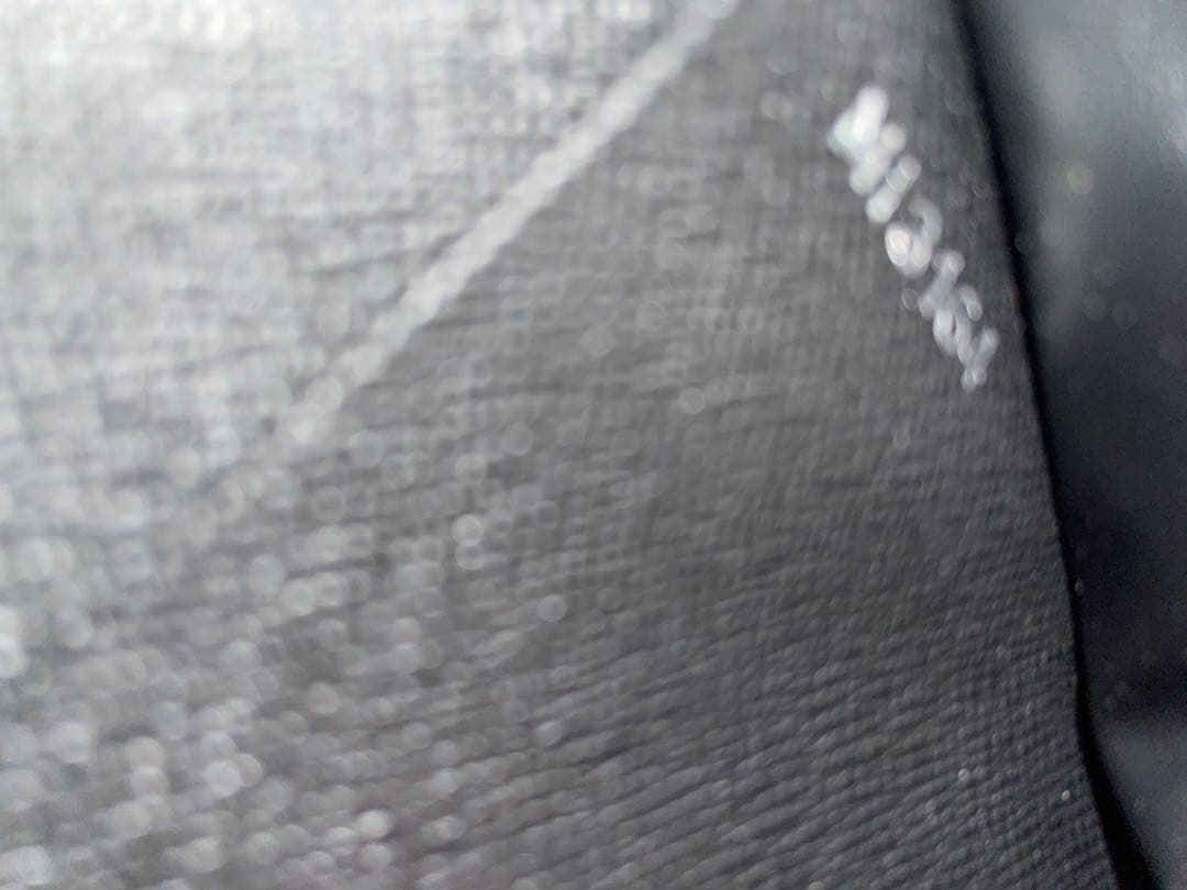 LOUIS VUITTON ブラック レザーケース　布袋、箱付き