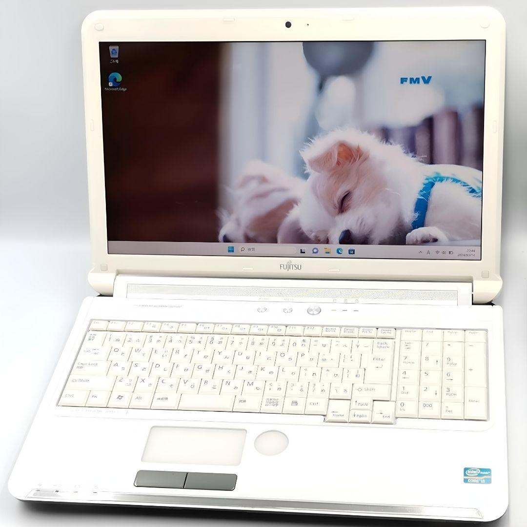 サクサク快適！ 究極Core i7 Windows11 ノートパソコン 富士通