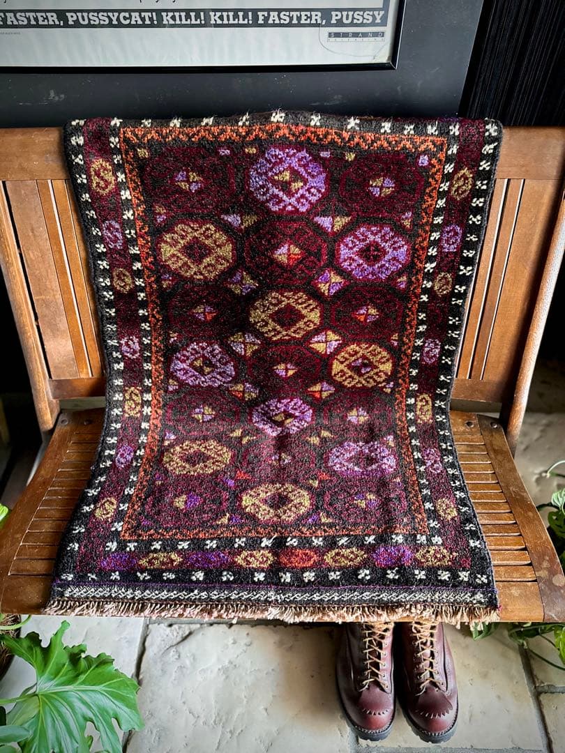 トライバルラグ　ヴィンテージラグ　バルーチ族　アフガンラグ　プリミティブアート