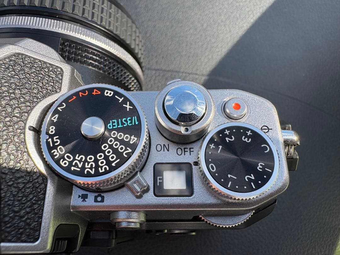 Nikon Z fc ミラーレス一眼 カメラセット