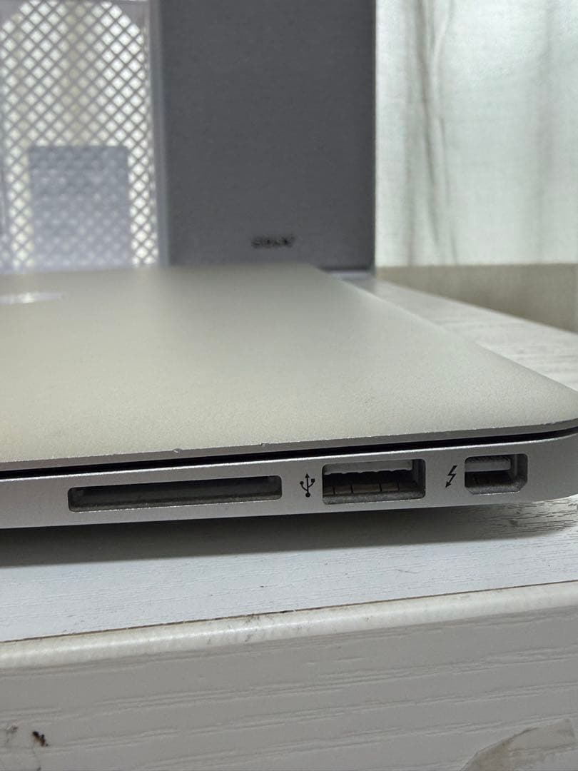 Macbook Air 2017 13インチ i5/8G/128GB