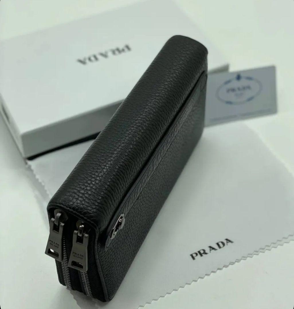 プラダウォレット